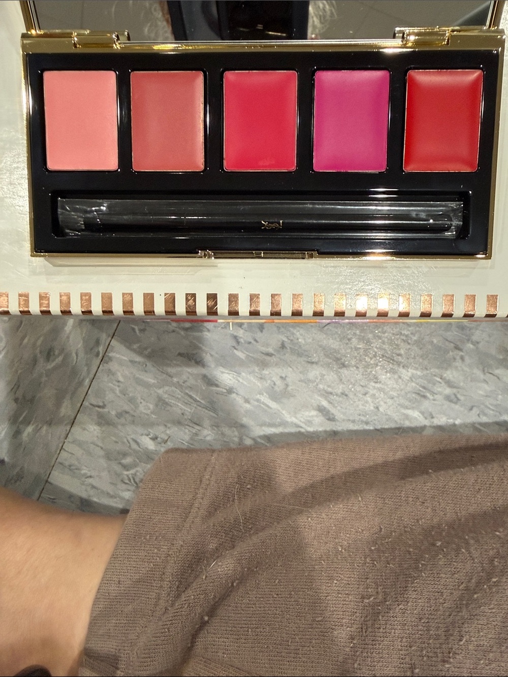 Yves Saint Laurent Gold Lip Palette Collector - Picture 4 of 4